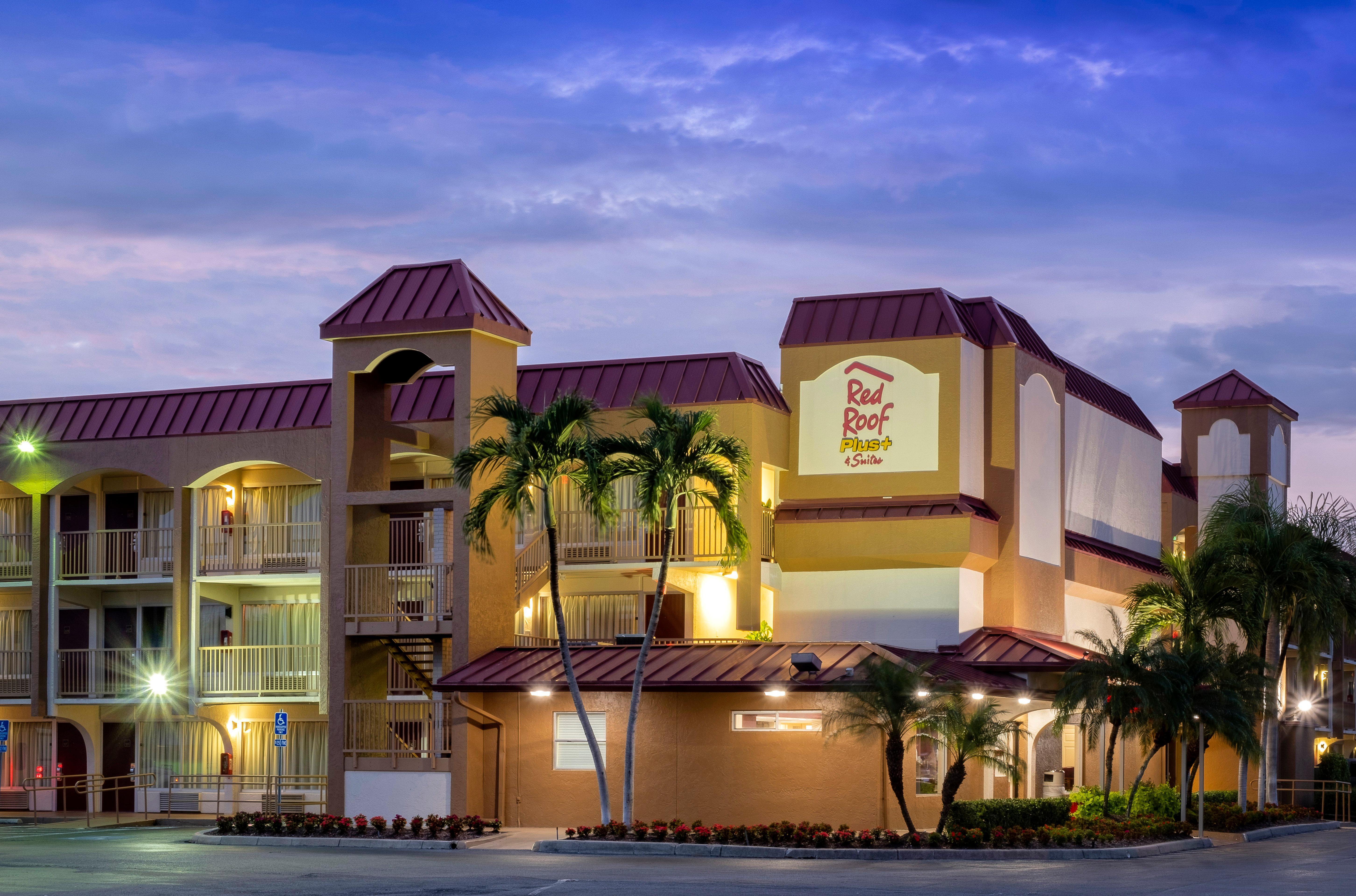 红顶plus套房酒店-那不勒斯市中心第五大道南 North North Naples 外观 照片